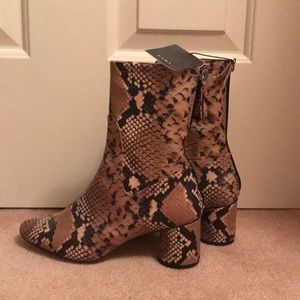Brand new, size 6, faux snakeskin Zara booties